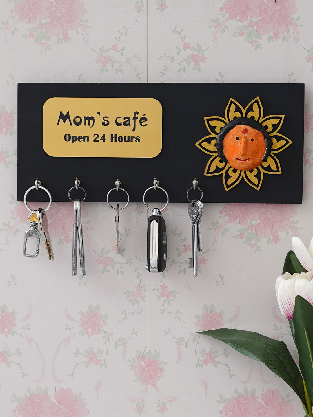 eCraftIndia Black Mom's Cafe- Open 24 Hours Quote 5 Hooks Wooden Key Holder