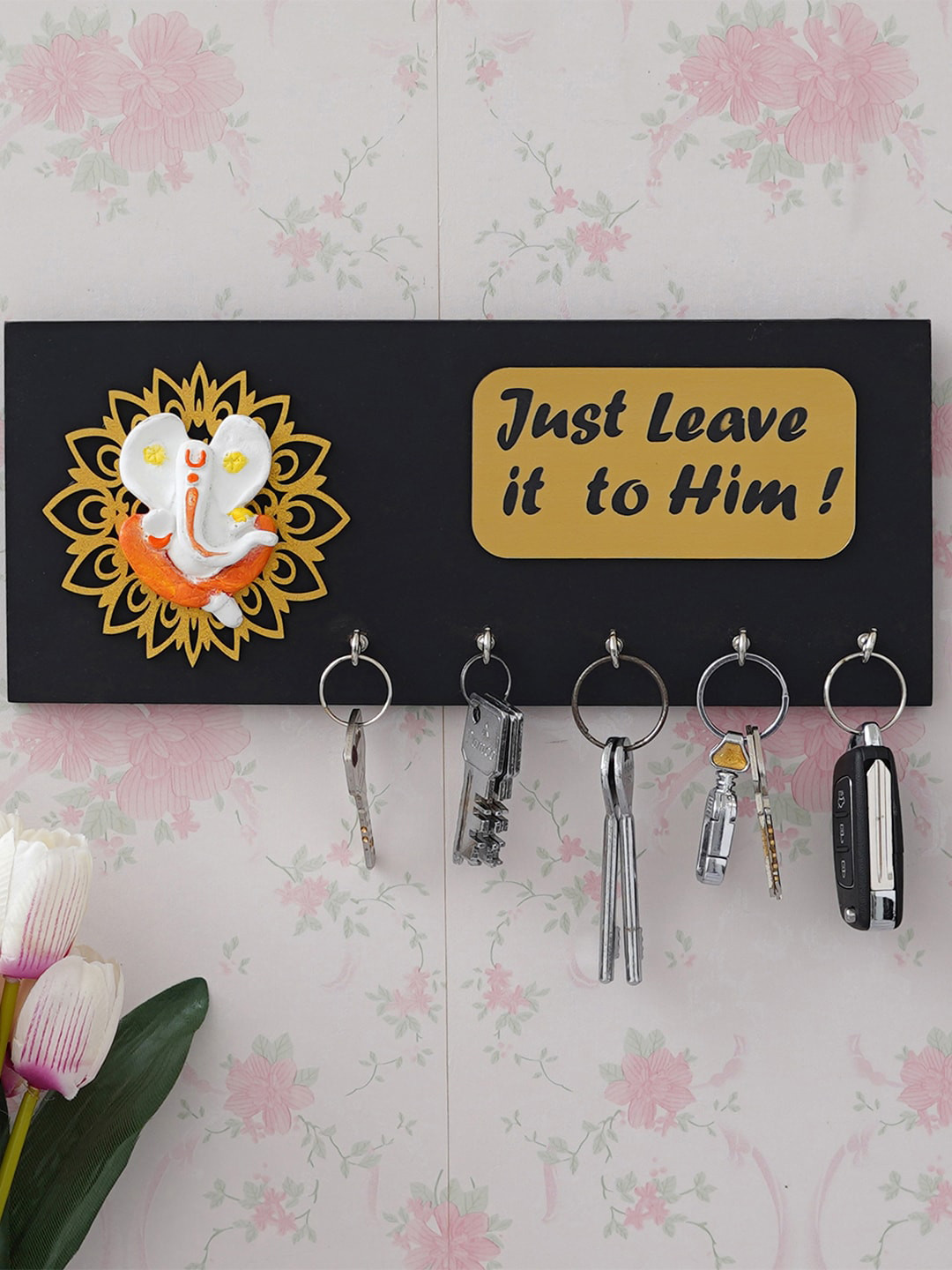 eCraftIndia Black Lord Ganesha With Just Leave It To Him Quote 5 Hooks Wooden Key Holder
