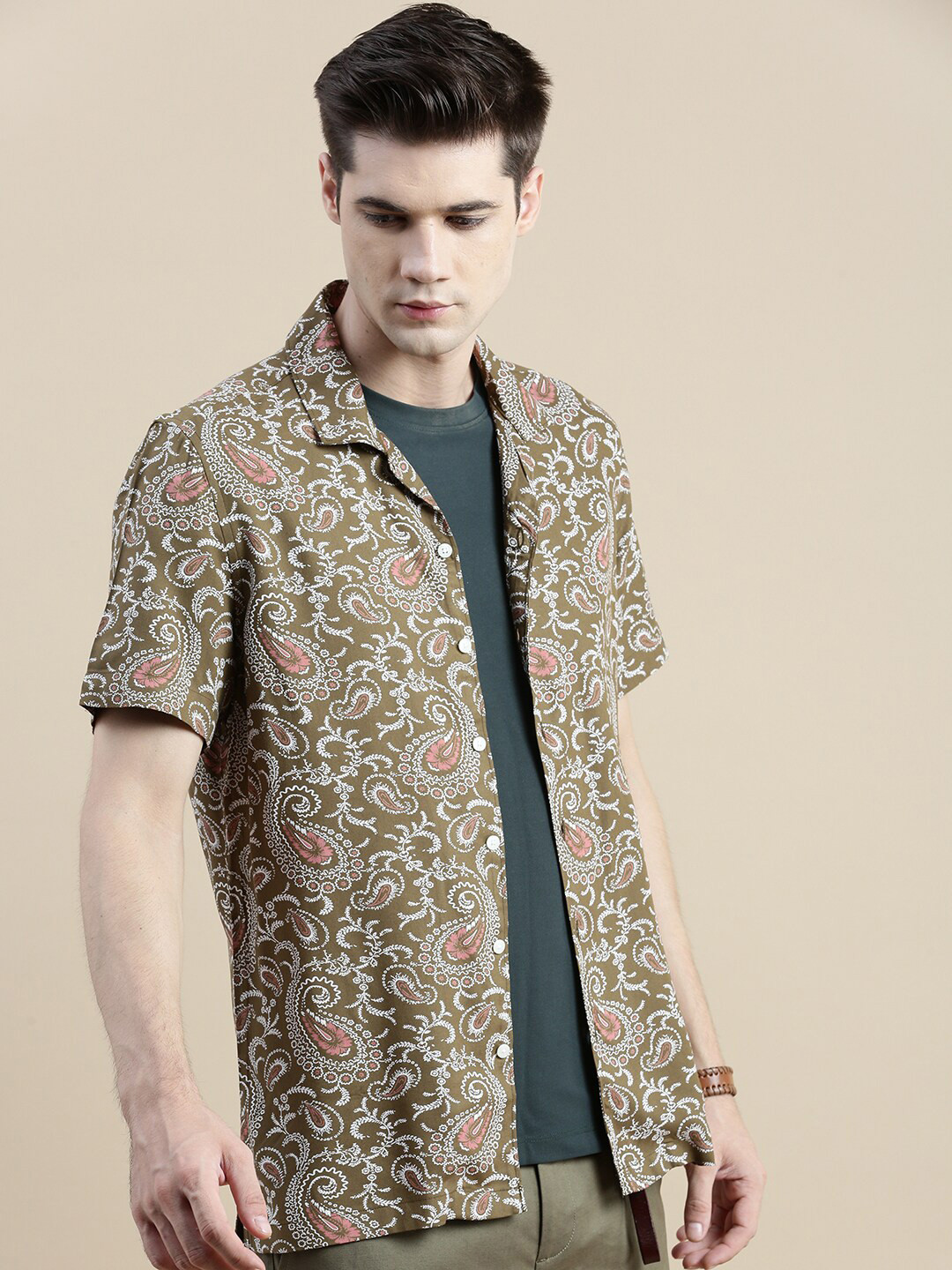 INVICTUS Spread Collar Comfort Slim Fit Ethnic Motifs Printed Casual Shirt