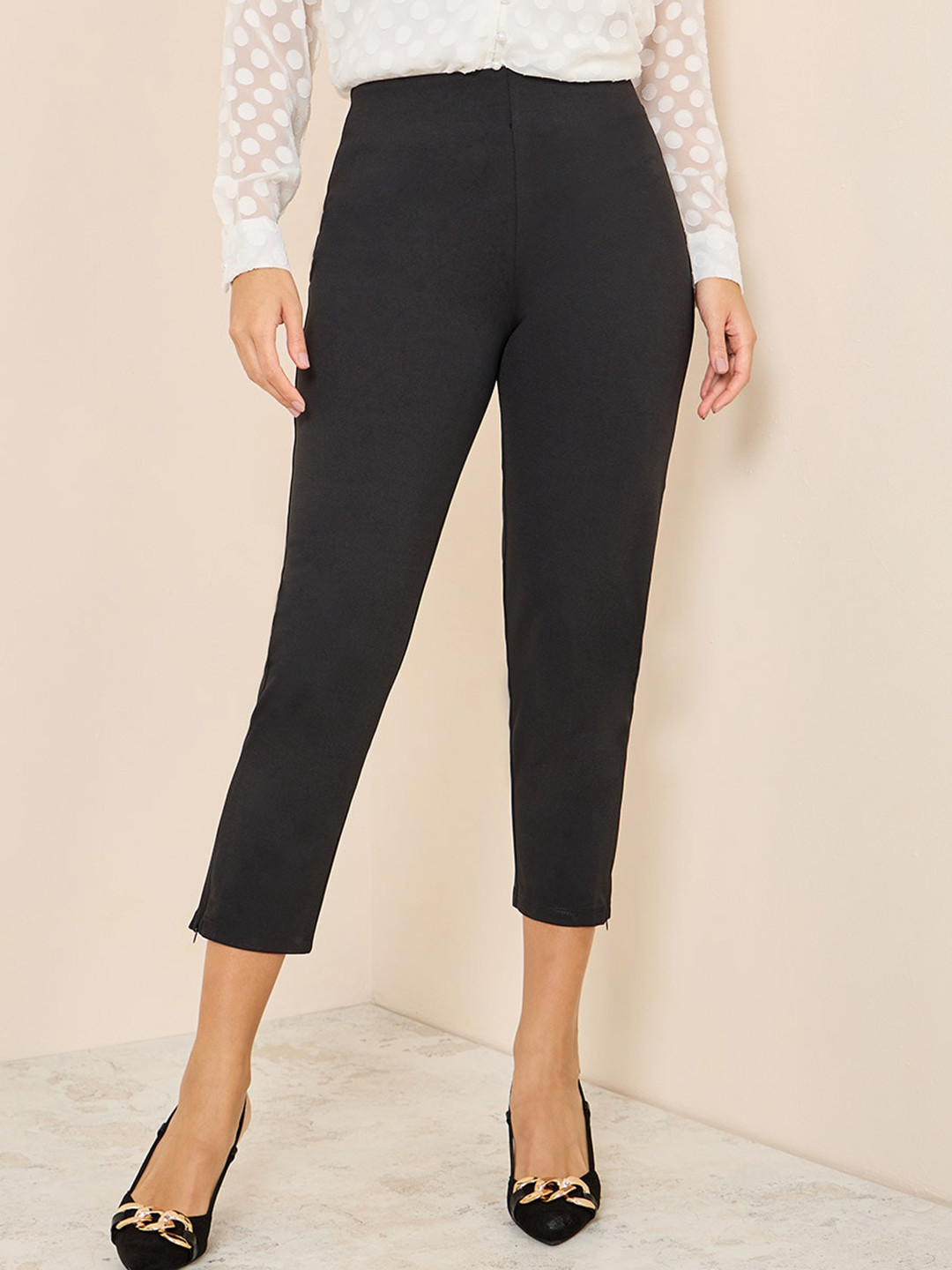 Styli Women Way Stretch Slim Fit Crop Pants With Zip Cuff Detail
