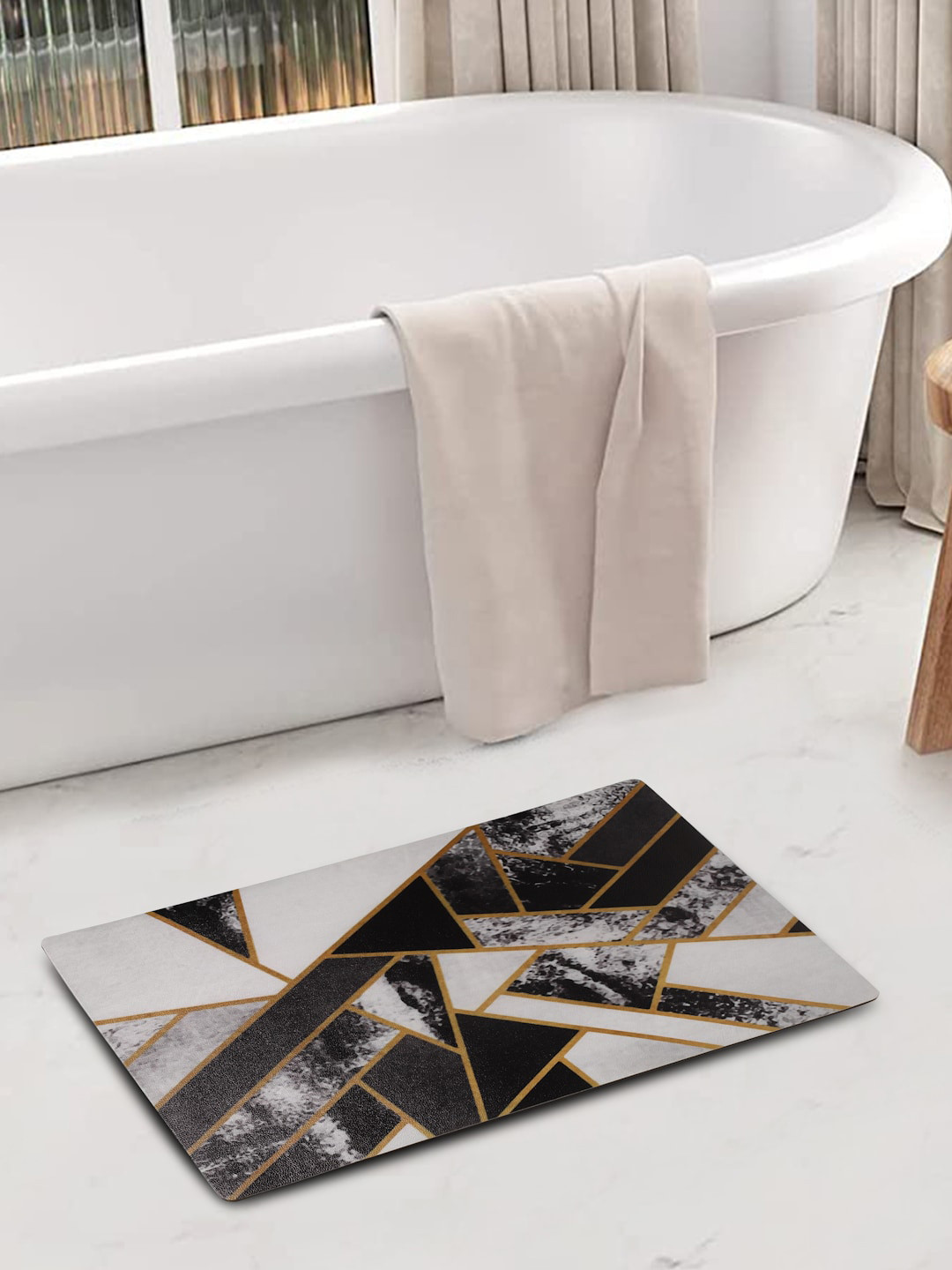 FABINALIV Grey & Black Geometric Printed 1450 GSM Rubber Bath Mat