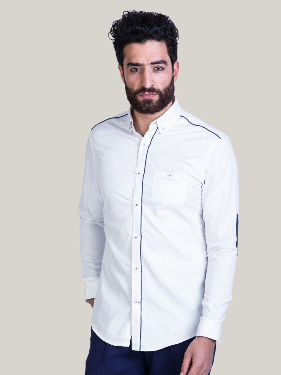 MR BUTTON Button-Down Collar Long Sleeves Slim Fit Casual Cotton Satin Shirt