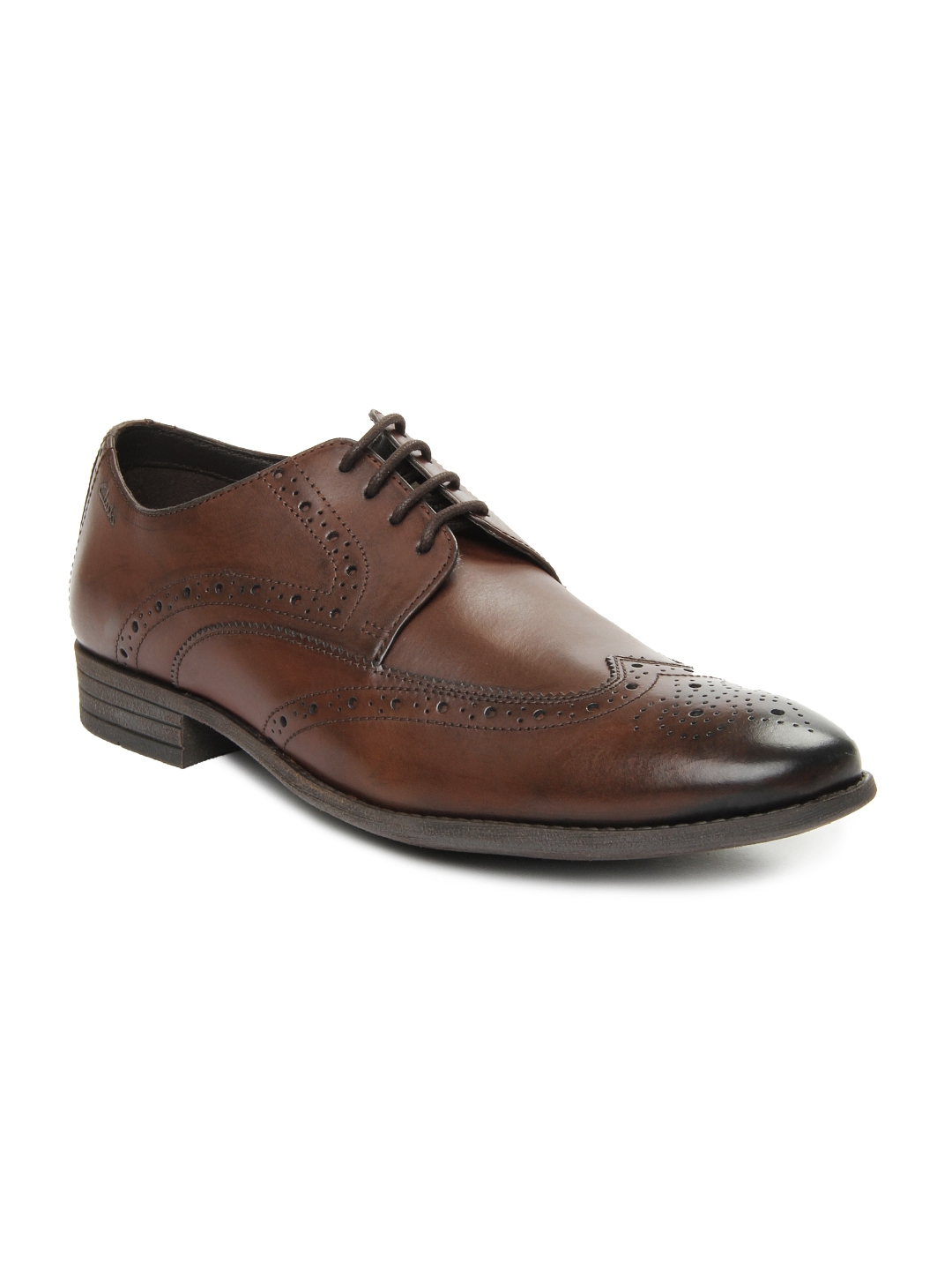 Myntra clarks formal shoes deals