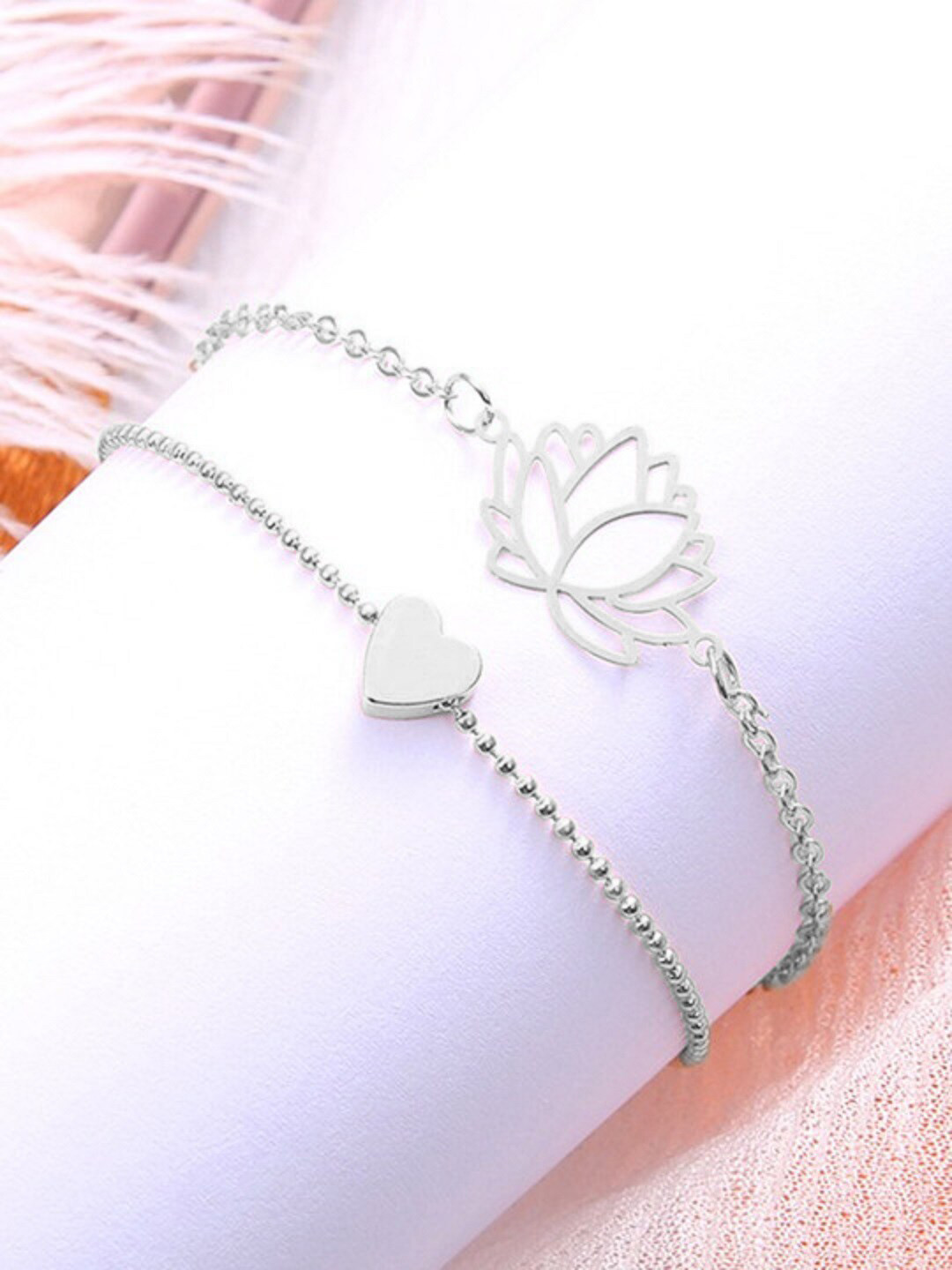 OOMPH Set Of 2 Lotus & Heart Anklets