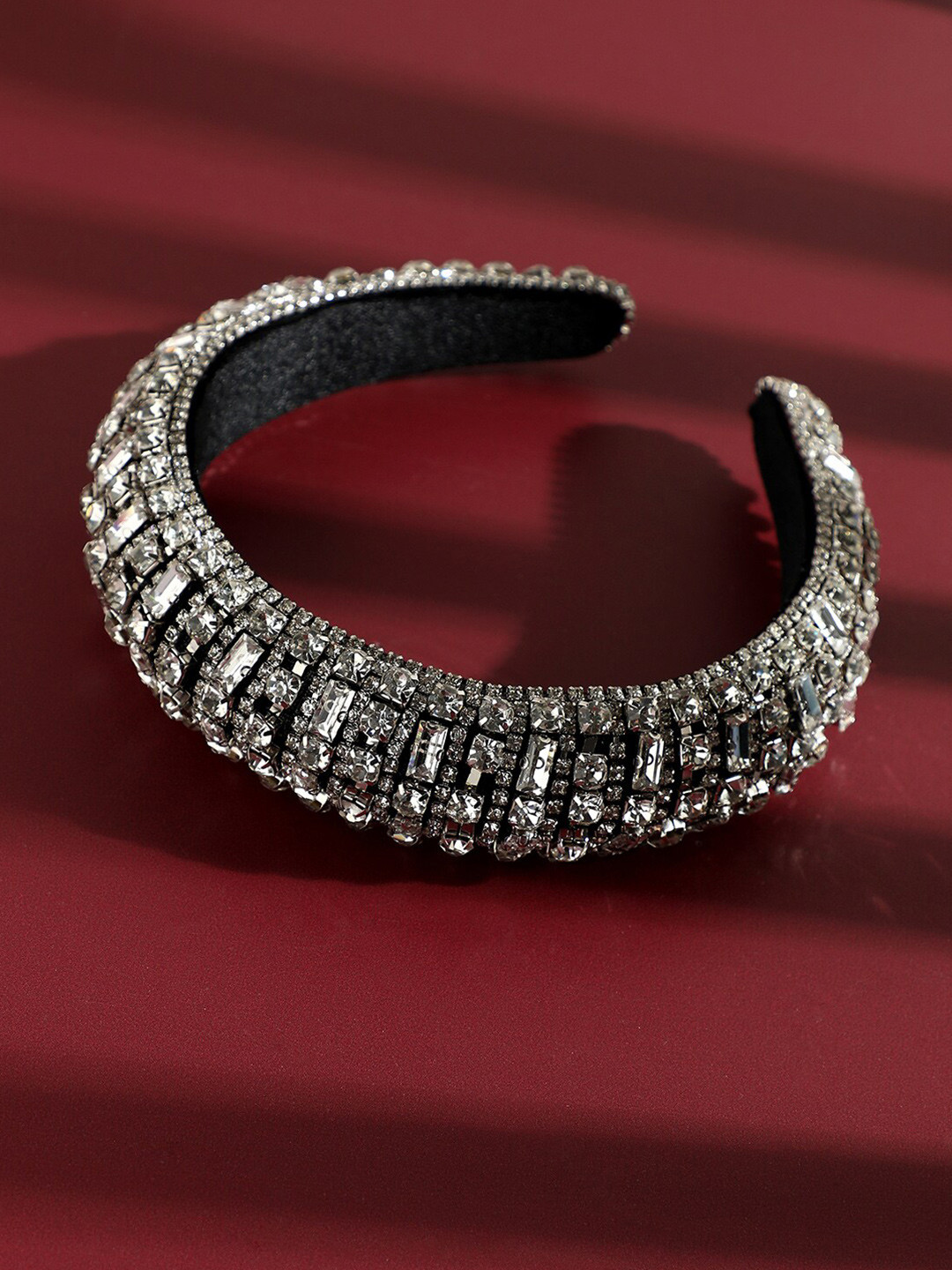 SOHI Silver Color Embellished Fabric Hairband