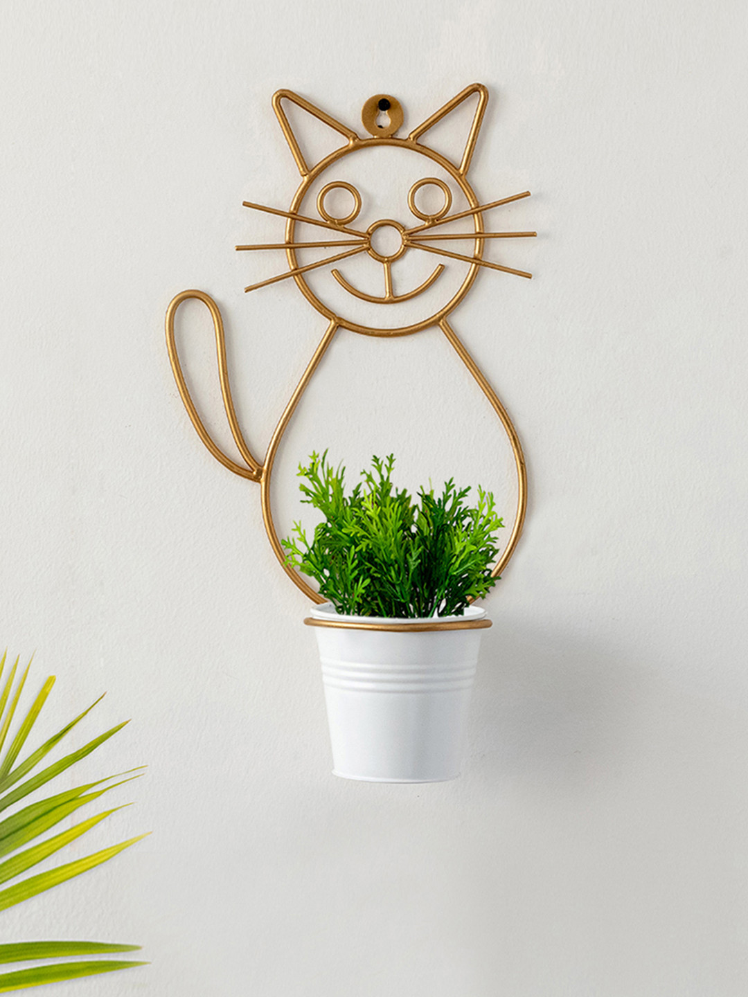 ExclusiveLane White Cat-Shaped Iron Wall Hanging Planter With Stand