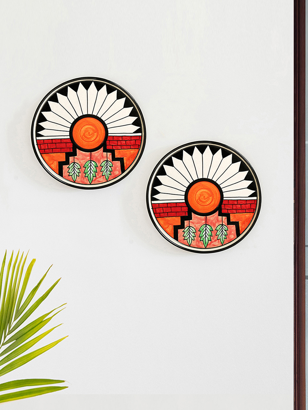 ExclusiveLane Pine Tree Ceramic Glossy Hanging Hall 2Pcs Wall Plates-8.1In