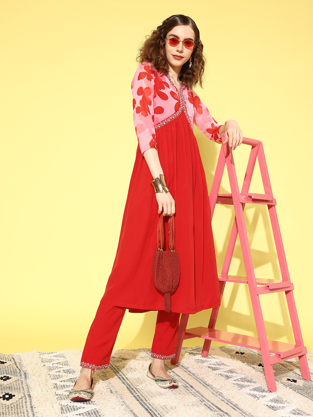 SheWill Red Floral Printed Empire Georgette Crepe Thread Work Kurta with Trousers