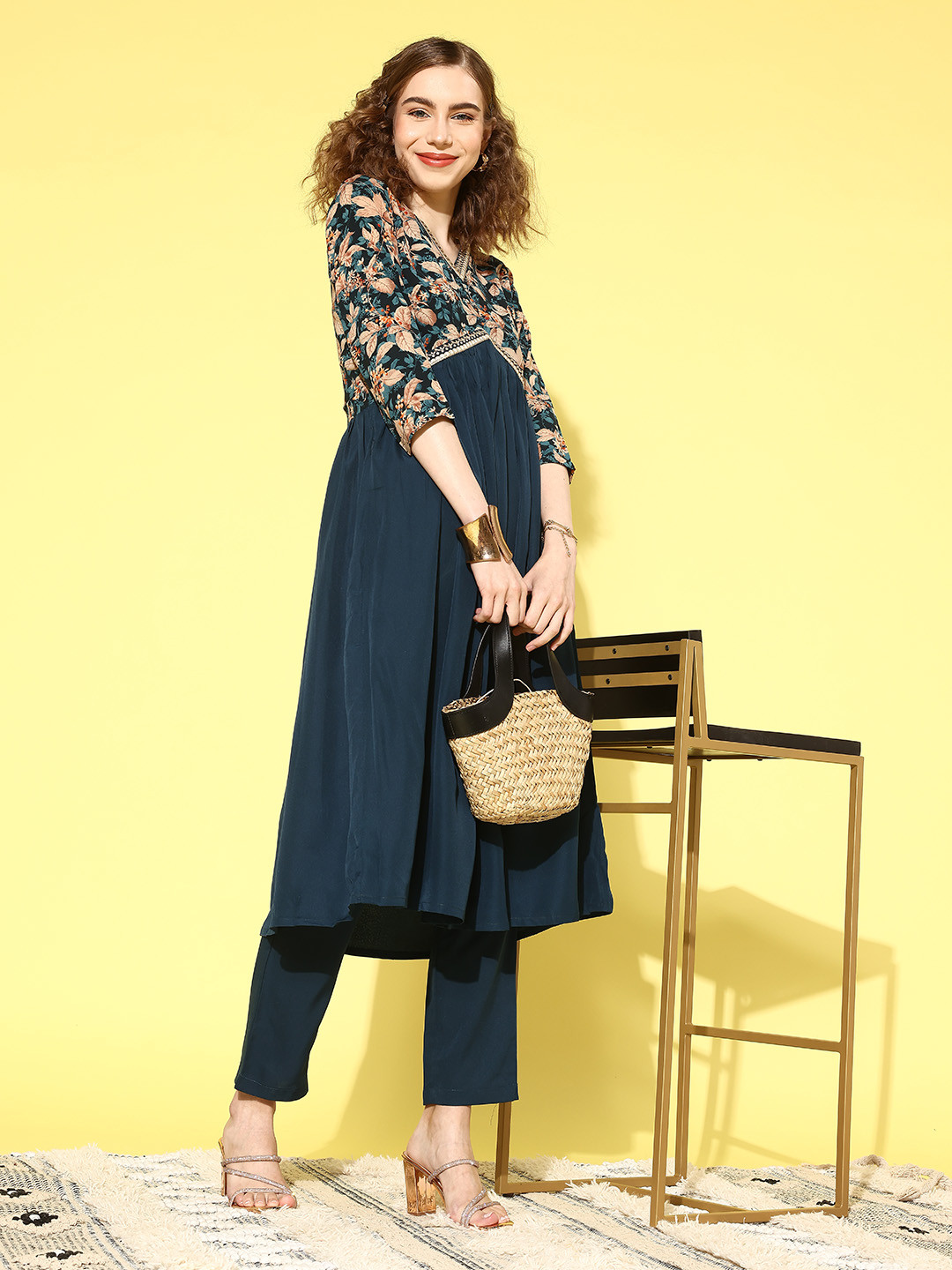 SheWill Navy Blue Floral Printed Regular Sequinned Georgette Crepe Kurta with Trousers