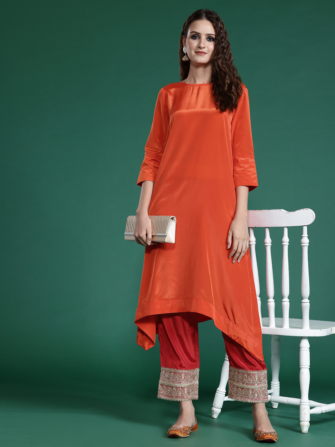 Sangria Women Sheen Kurta with Trousers