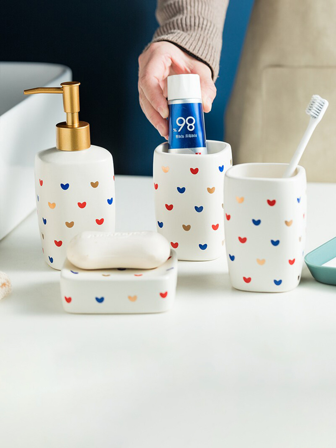 FabSeasons White & Blue Printed Ceramic Bath Accessories Set