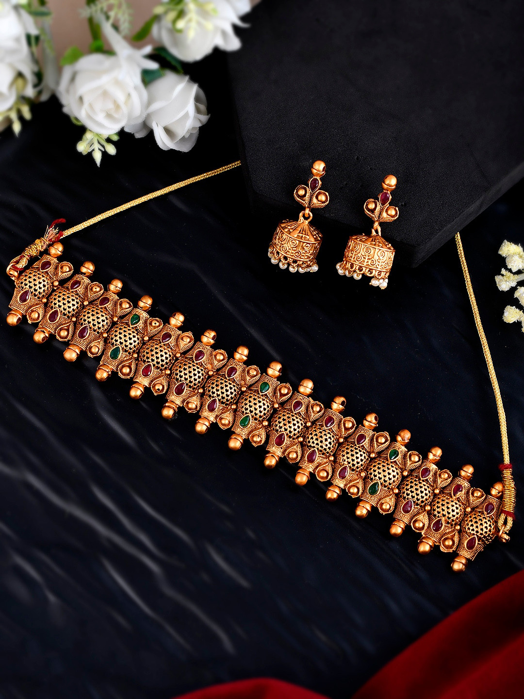 Shoshaa Gold-Plated Stone-Studded & Beaded Jewellery