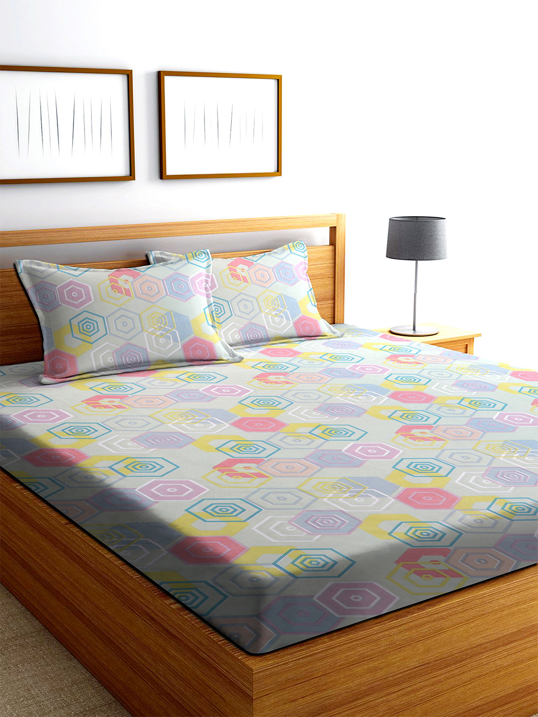 MODEFE Green Geometric Microfiber Skin-Friendly 180 TC Queen Fine Bedsheet with 2 Pillow Covers-89 x 98 inches