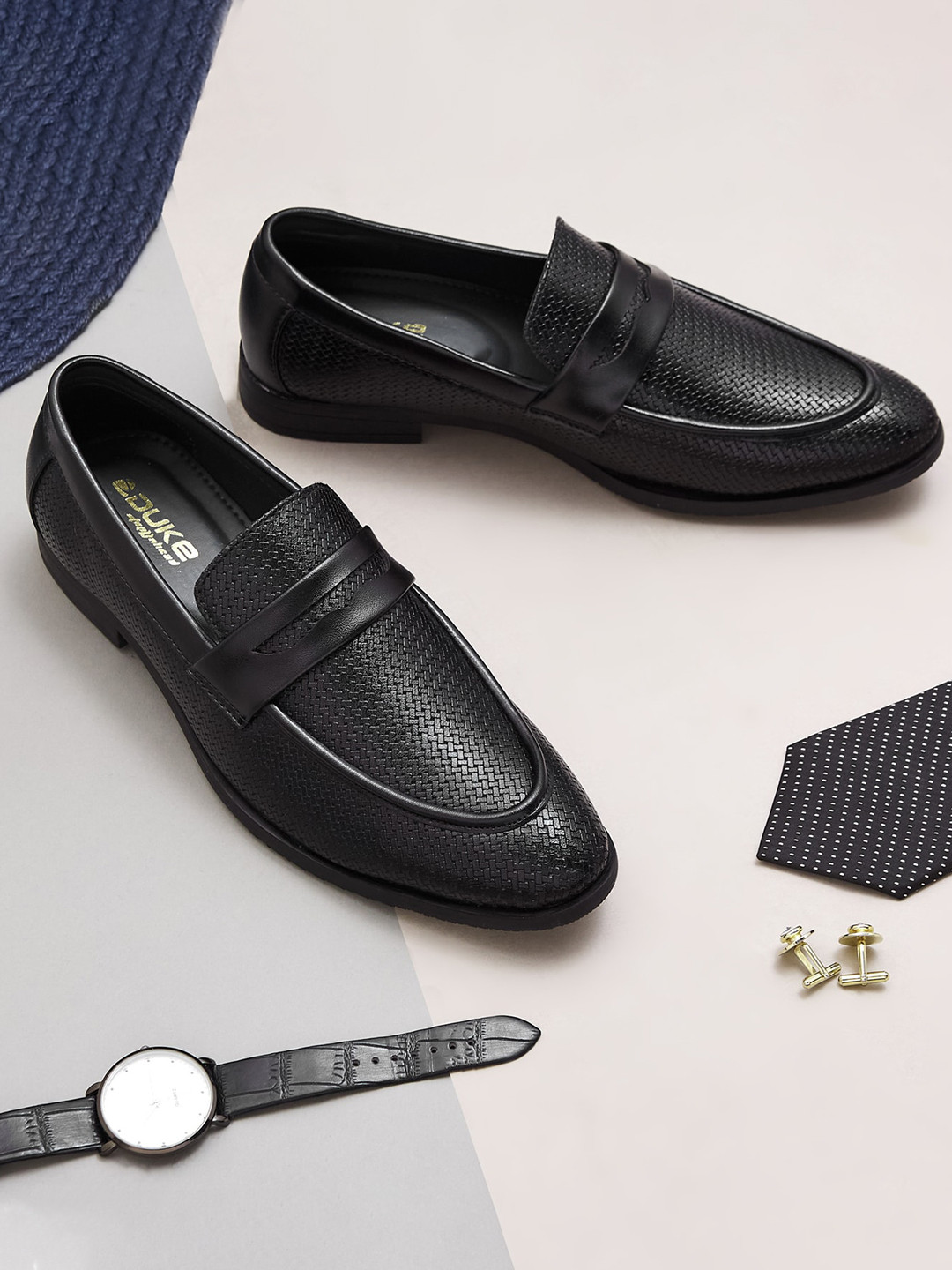 Duke Men Textured Formal Loafers