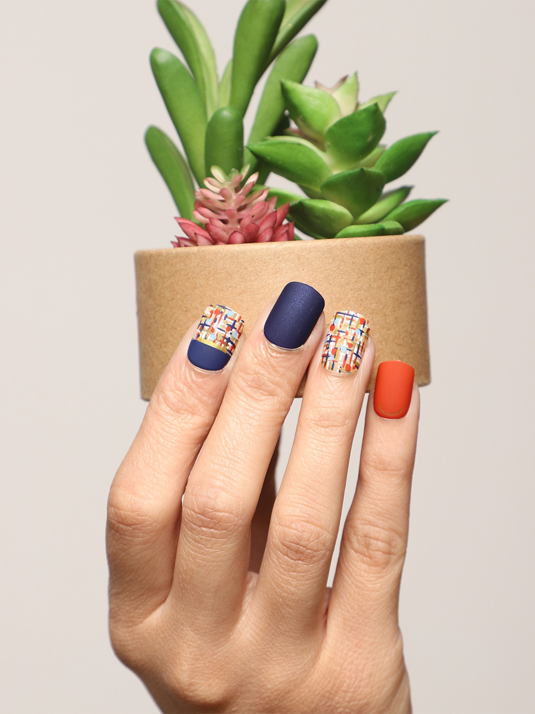 LICK 30 Pcs Matte Check Pattern Fake Artificial Press On Nails - Orange & Blue