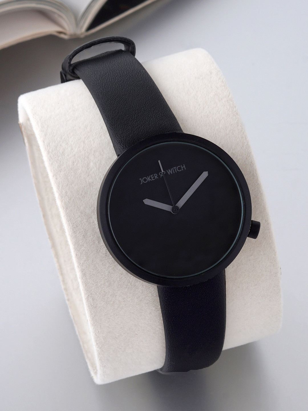 JOKER & WITCH Men Patterned Dial & Black Bracelet Style Straps Analogue Watch AMWW718