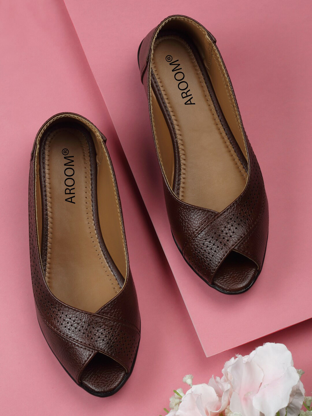 AROOM Textured Leather Wedge Peep Toes with Laser Cuts