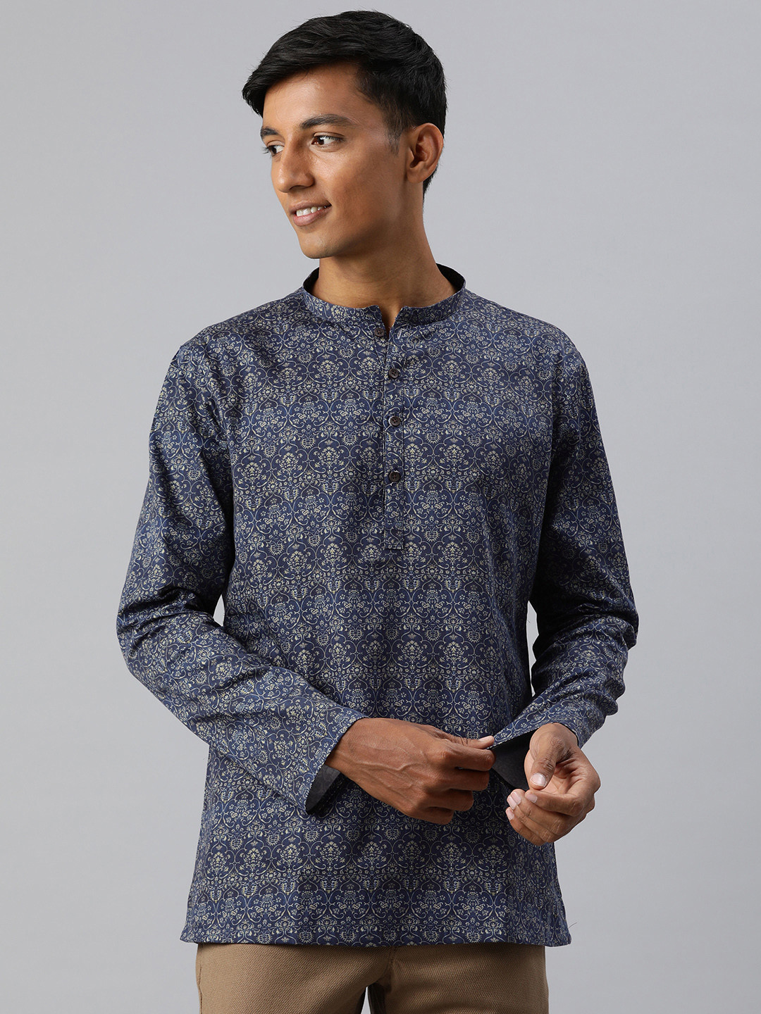 Manthan Men Ethnic Motifs Printed Satin Kurta