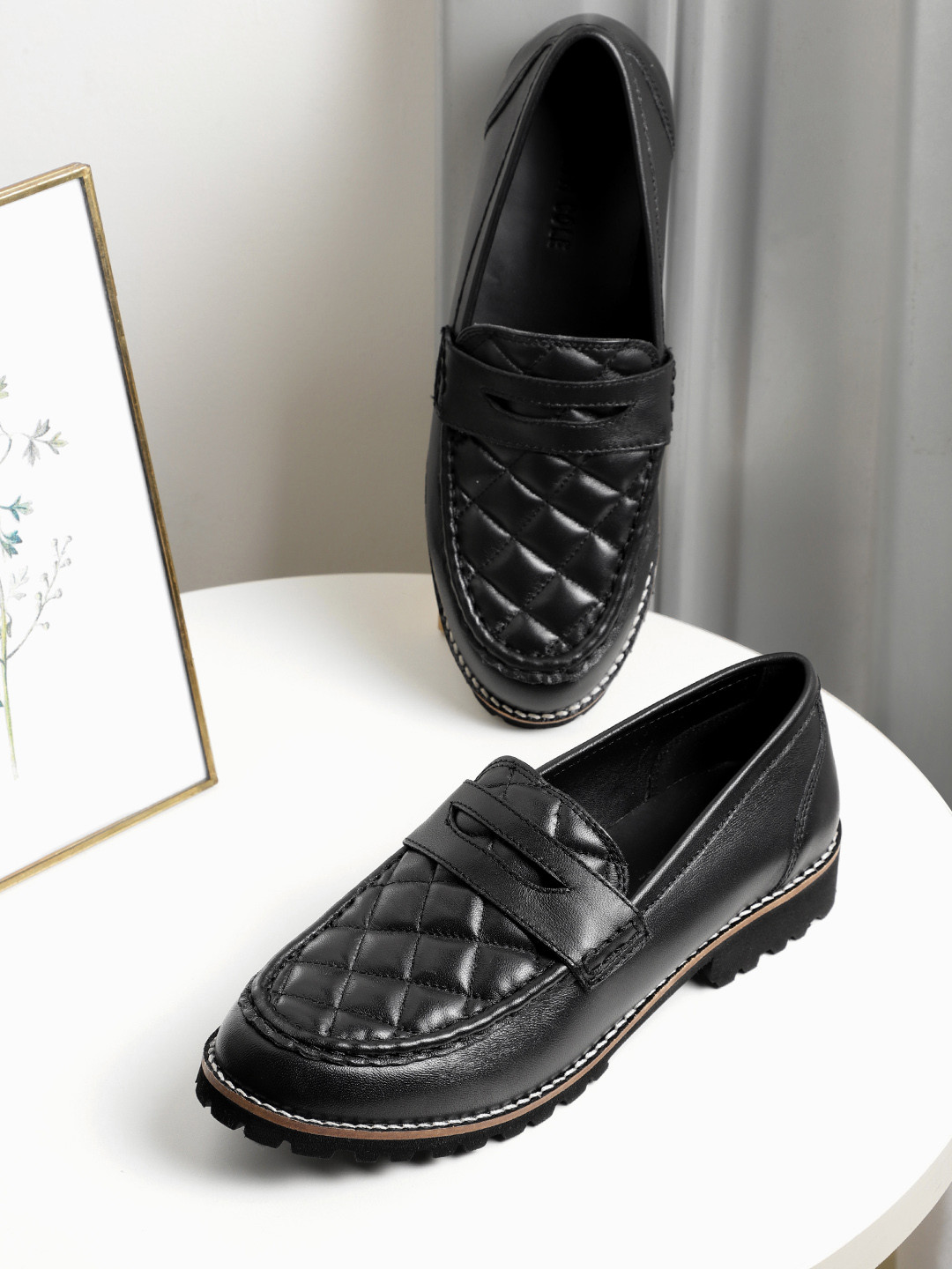 Kenneth Cole Women Round-Toe Quilted Detail Penny Loafers