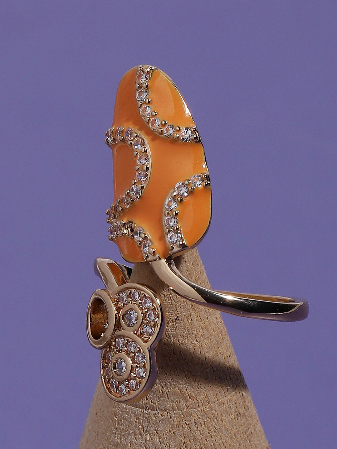 SOHI Gold-Plated Stone-Studded Nail Ring