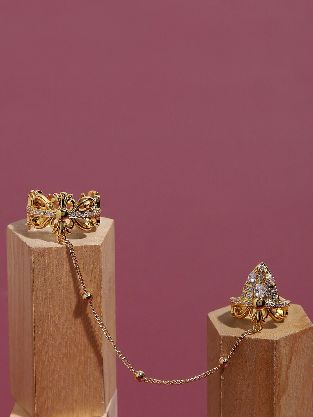 SOHI Gold-Plated Stone-Studded Adjustable Chain Linked Finger Ring