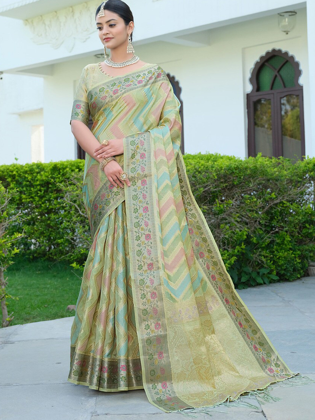 GAJARAI Woven Design Organza Saree