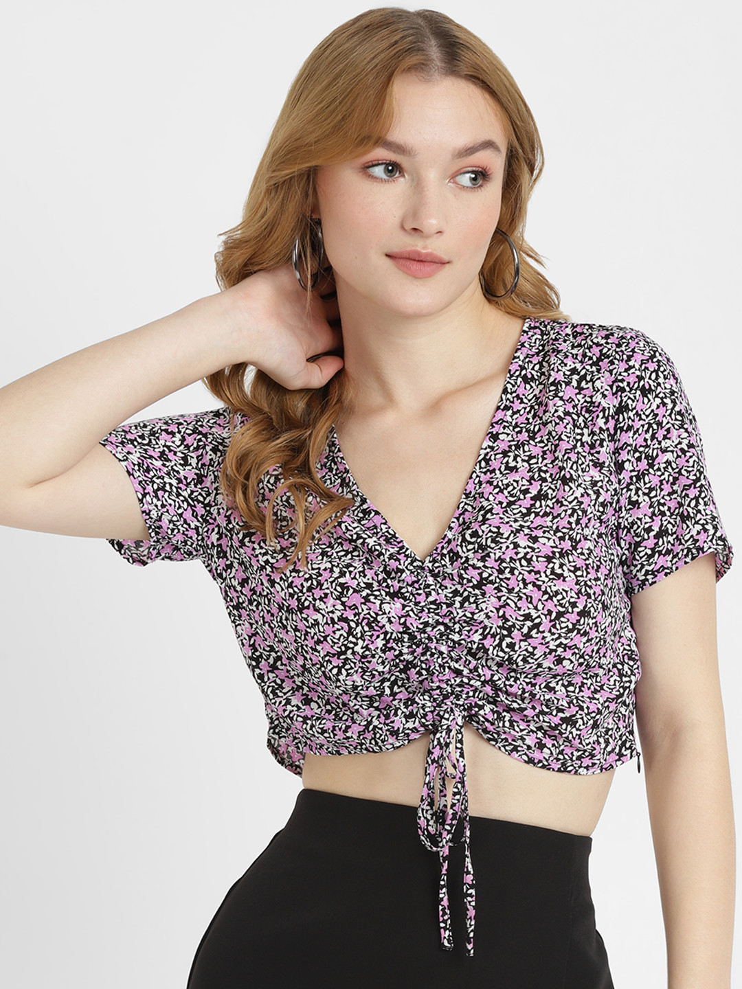 ALCOTT Ruched Detail Floral Print Crop Top