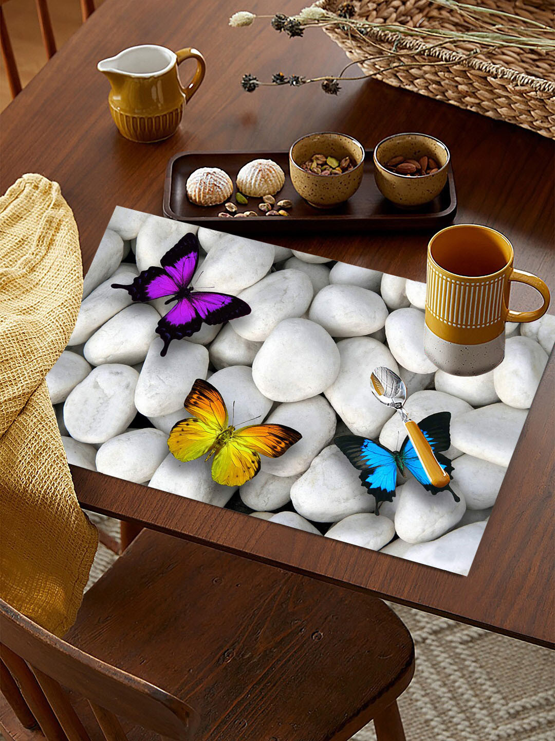 WEAVERS VILLA White & Blue 6 Pieces Printed Table Placemats