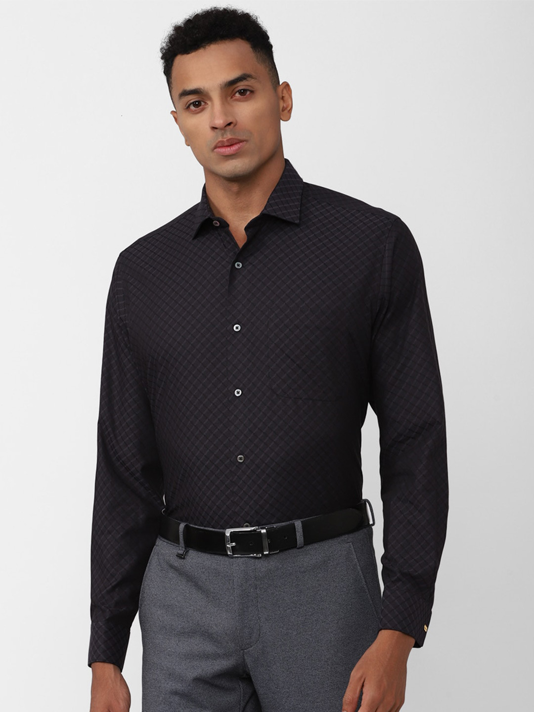 Van Heusen Checked Spread Collar Pure Cotton Formal Shirt