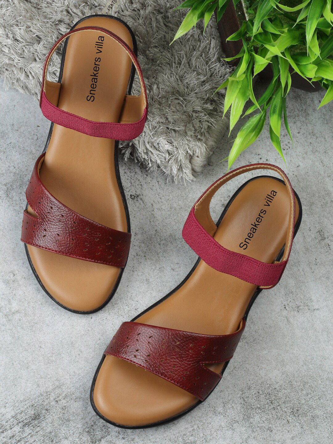 sneakers villa Textured Leather Open Toe Flats With Backstrap