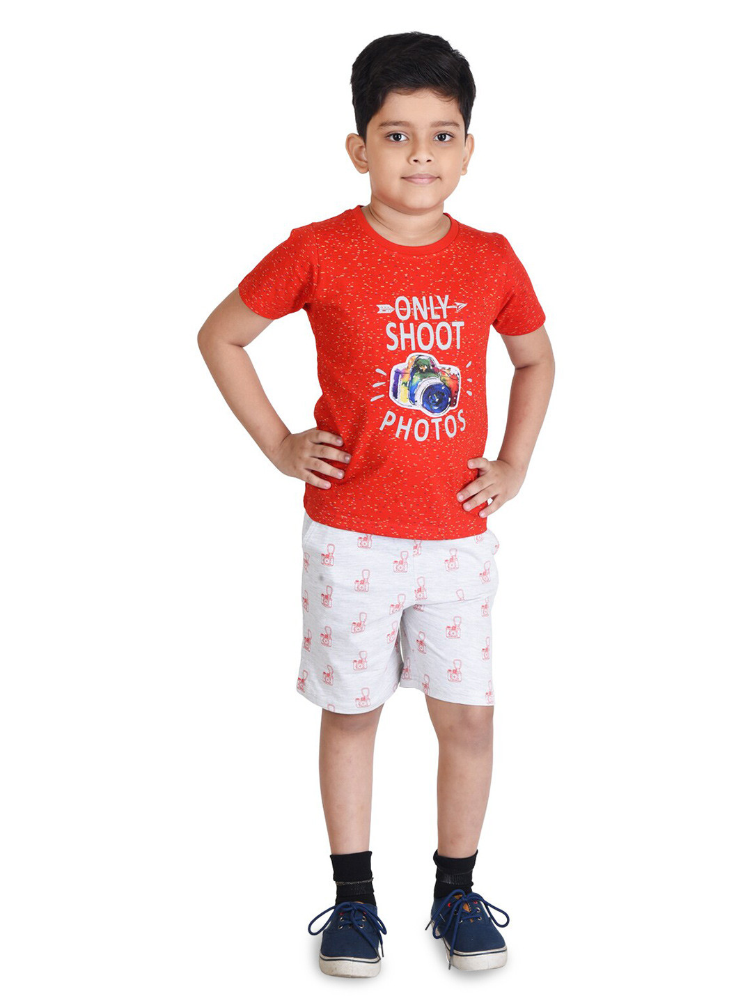 Clothe Funn Boys Typography Printed T-shirt With Shorts