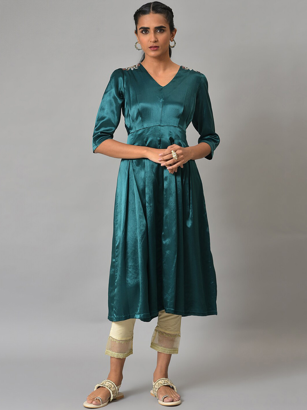 WISHFUL V-Neck Anarkali Kurta