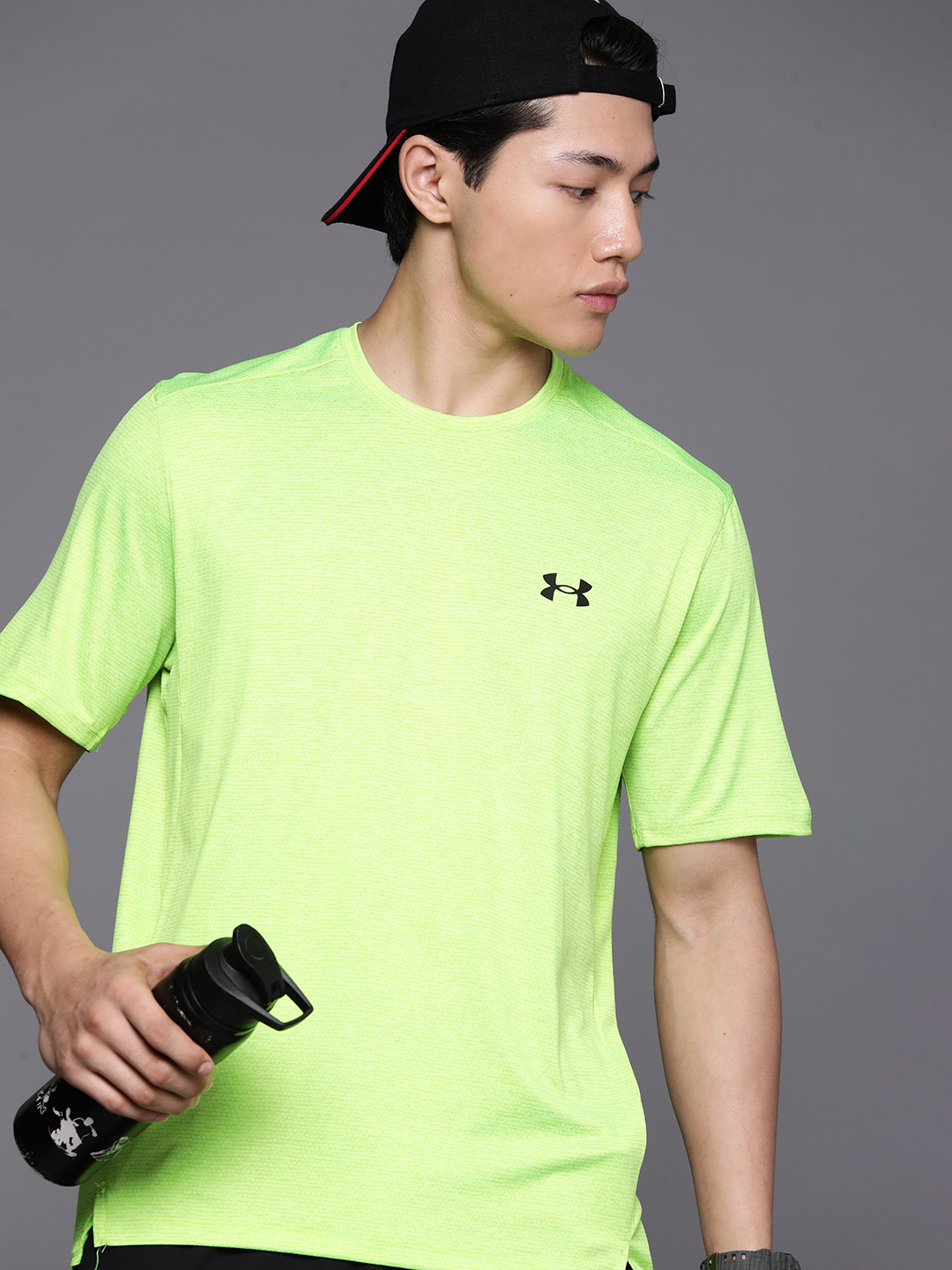 UNDER ARMOUR Tech Vent Short Sleeve Moisture Wicking T-shirt