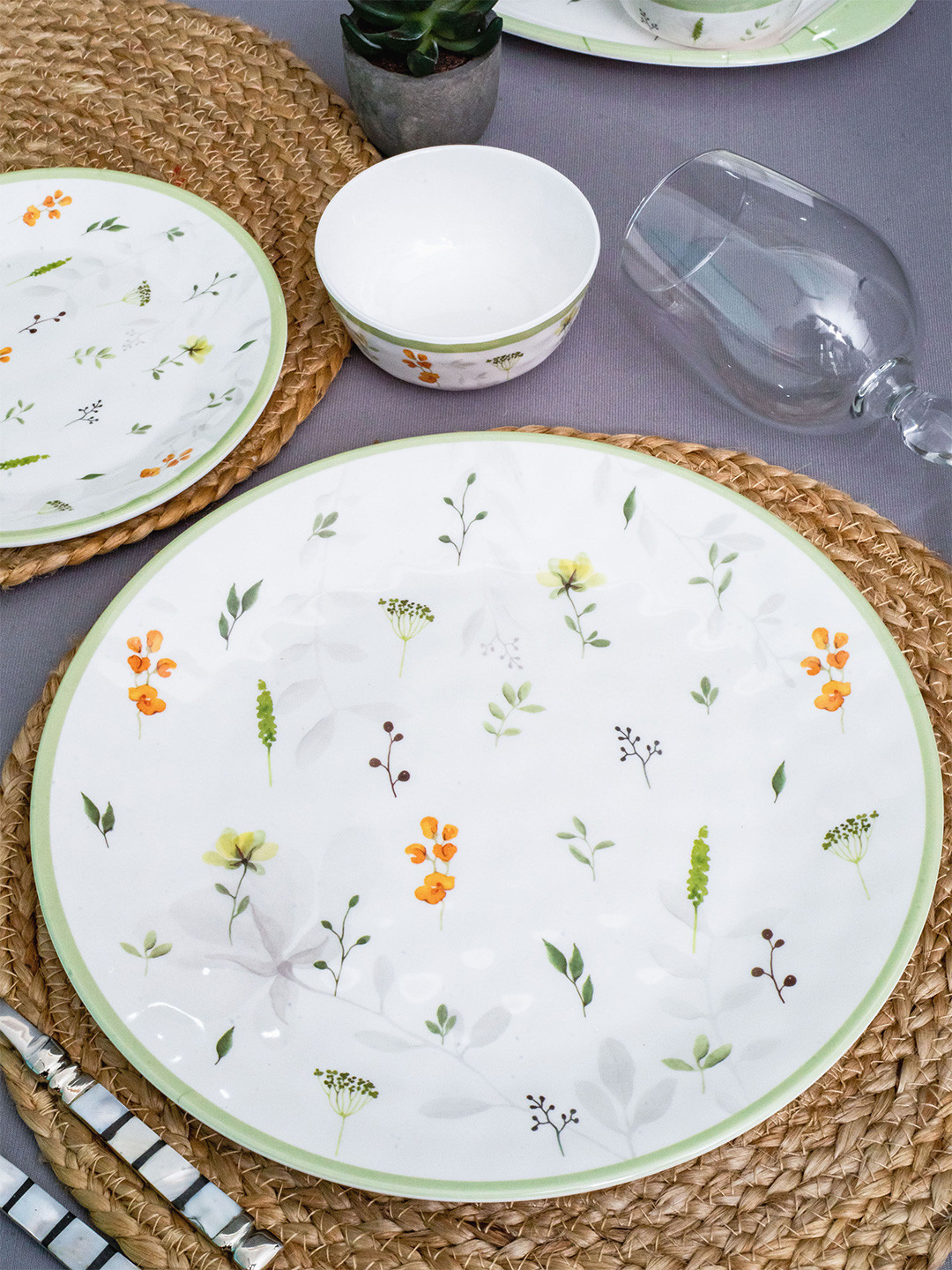Servewell Honey Comb - Springfiel White Floral Melamine Dishwasher Safe 12 Piece Dinner Set