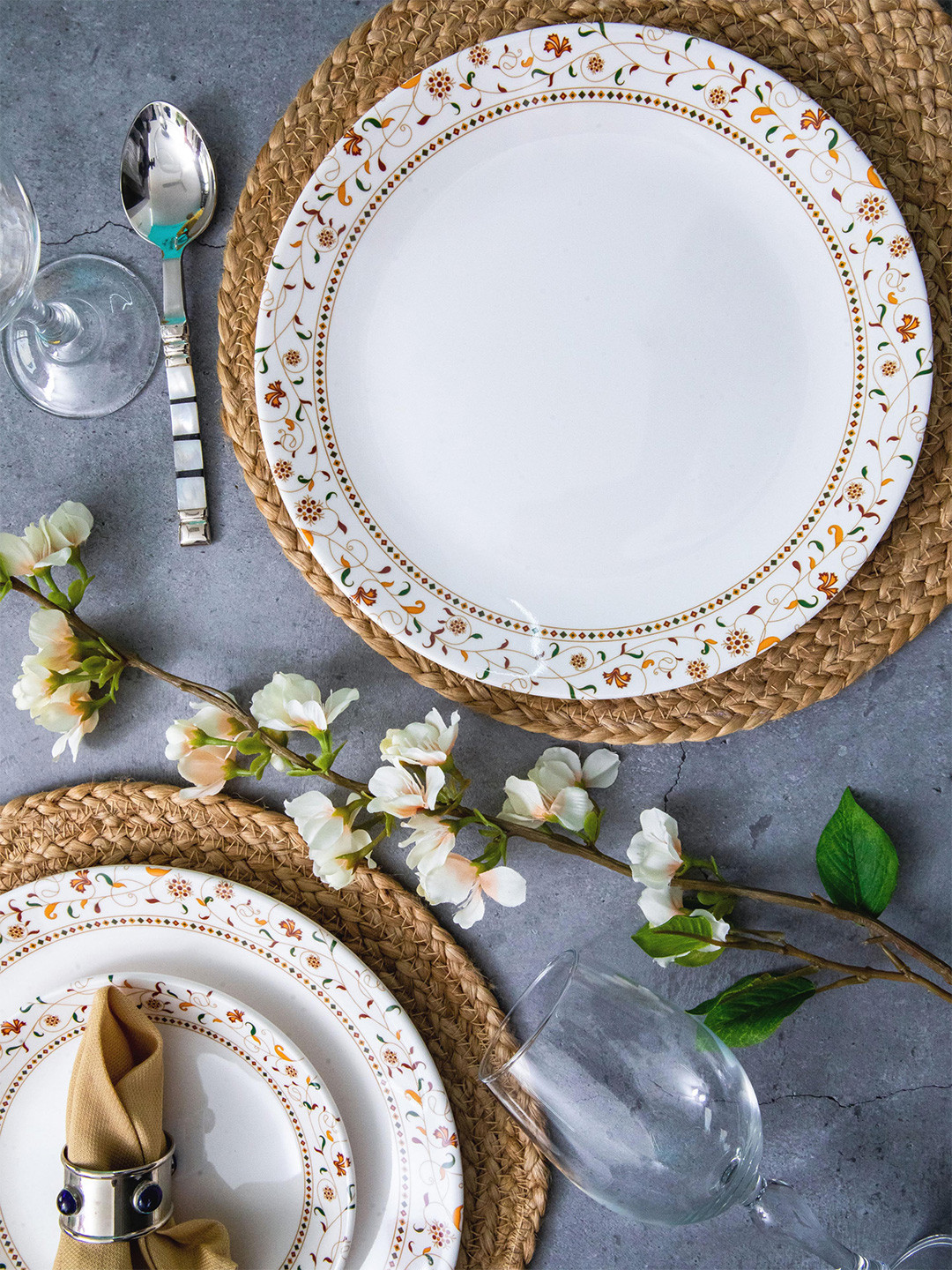 Servewell Urmi White & Red 6 Pieces Ethnic Motifs Printed Melamine Glossy Plates