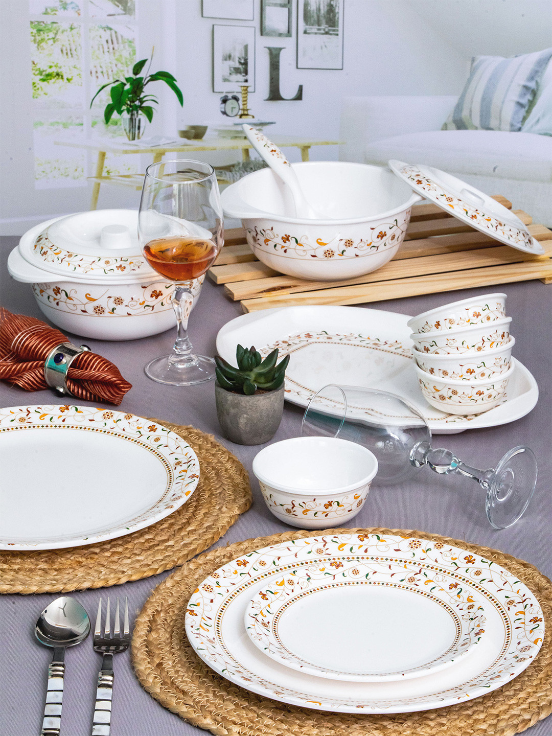 Servewell Urmi - Filigree White Floral Melamine Dishwasher Safe 31 Piece Dinner Set