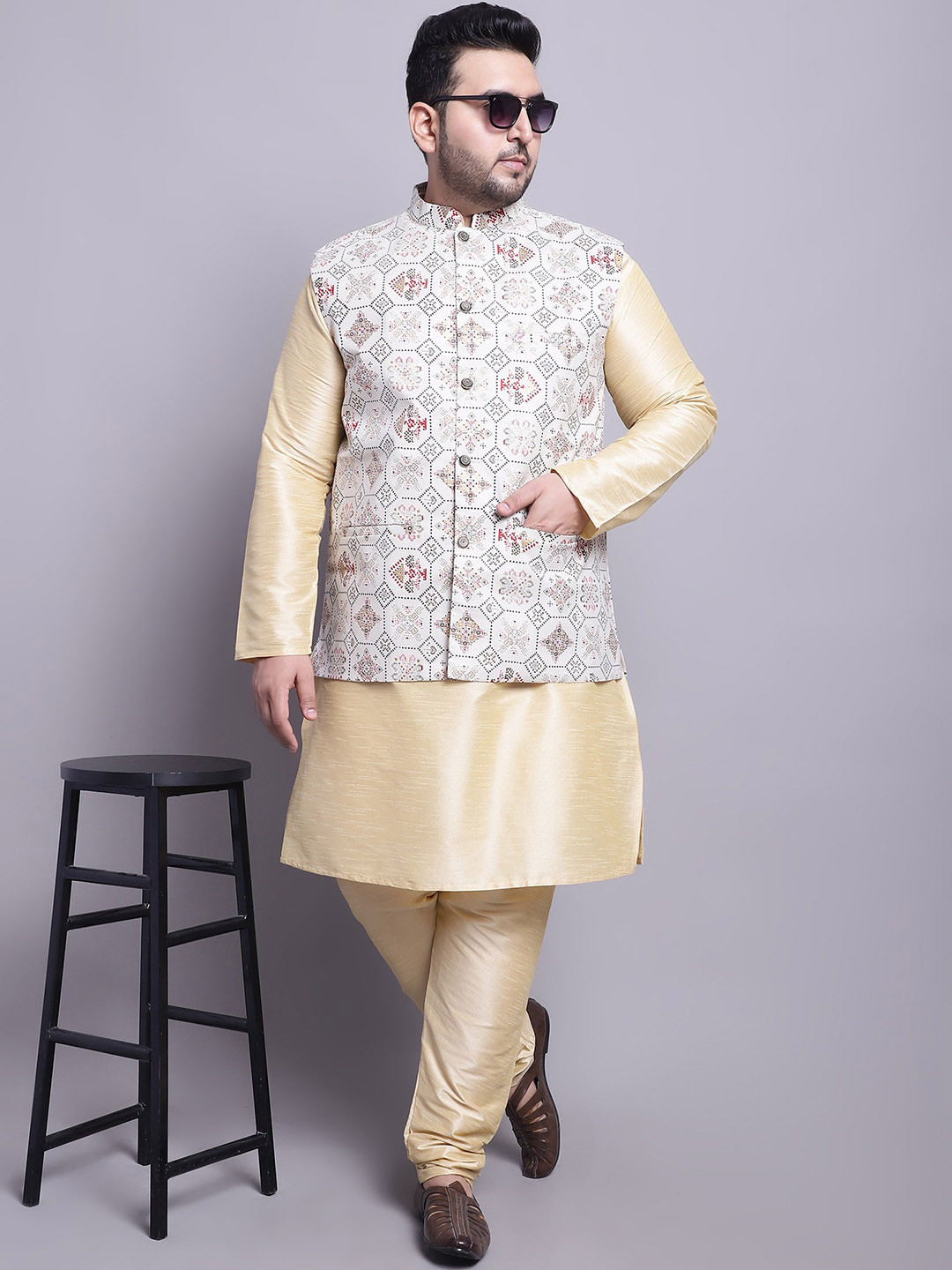 SOJANYA PLUS Regular Silk Cotton Kurta With Pyjamas & Nehru Jacket