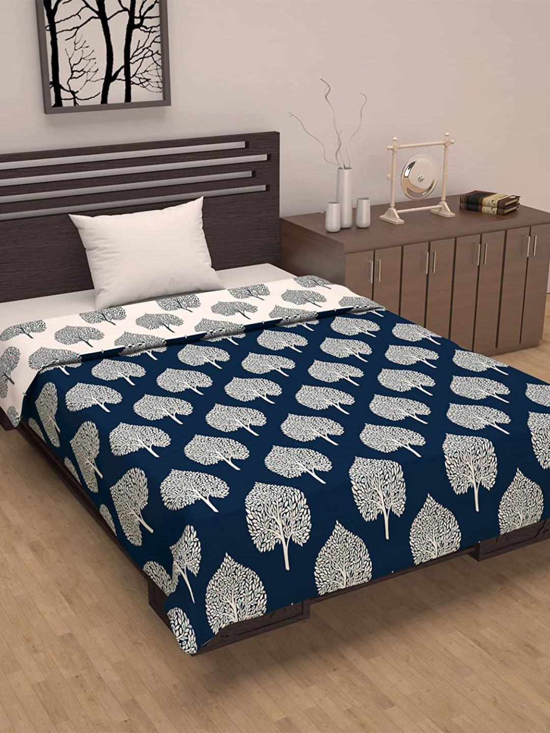 Divine Casa Harmony Blue & White Ethnic Motifs AC Room 120 GSM Reversible Single Bed Dohar