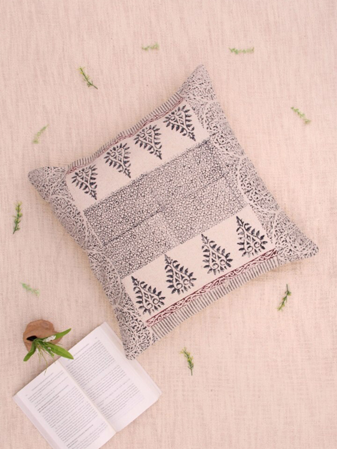 Art Avenue Stream Black & Peach-Coloured Ethnic Motifs Printed Cotton Square Cushion Cover
