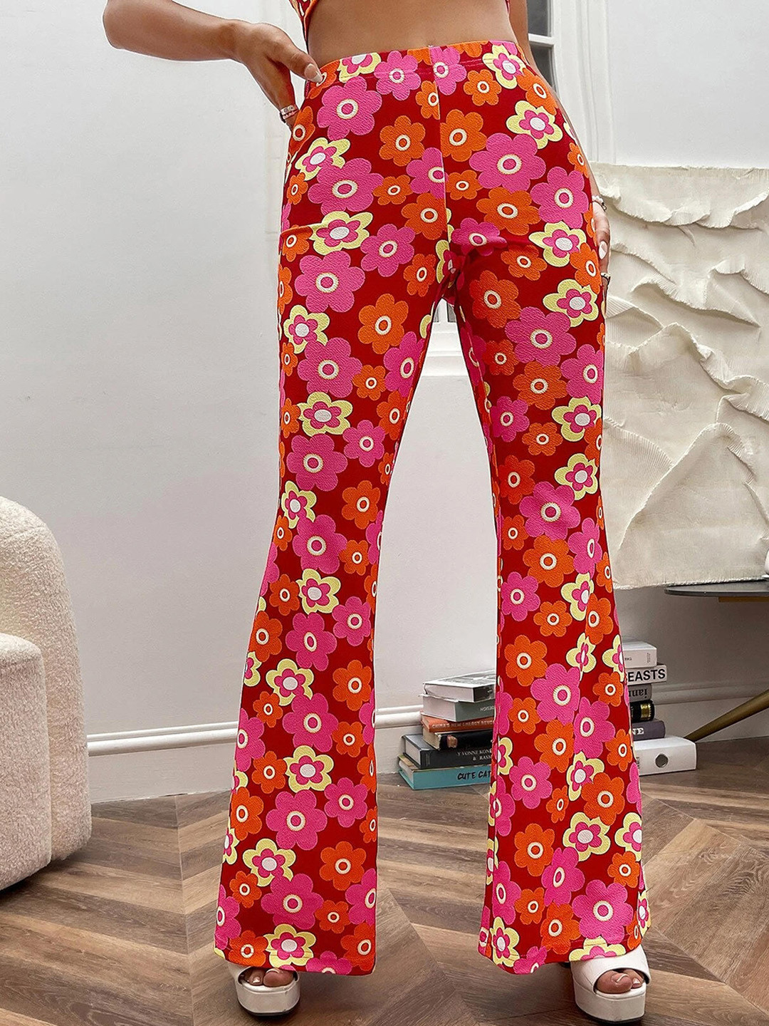 BAESD Women Floral Printed Mid-Rise Plain Relaxed Parallel Trousers