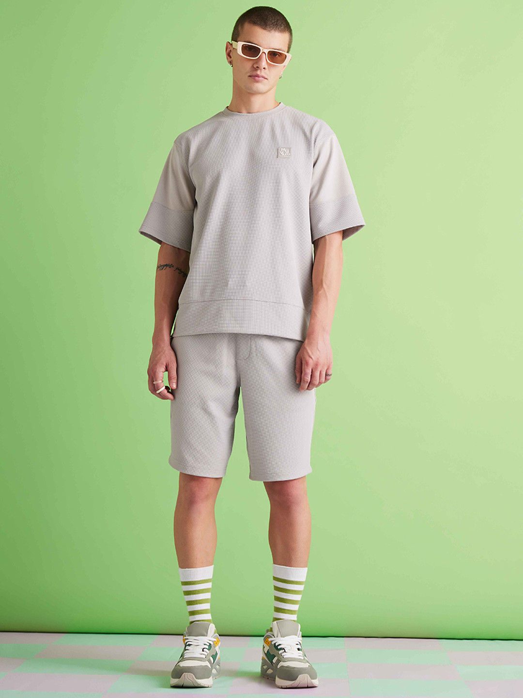 Muvazo Relaxed-Fit Hooded T-Shirt With Shorts Co-Ords