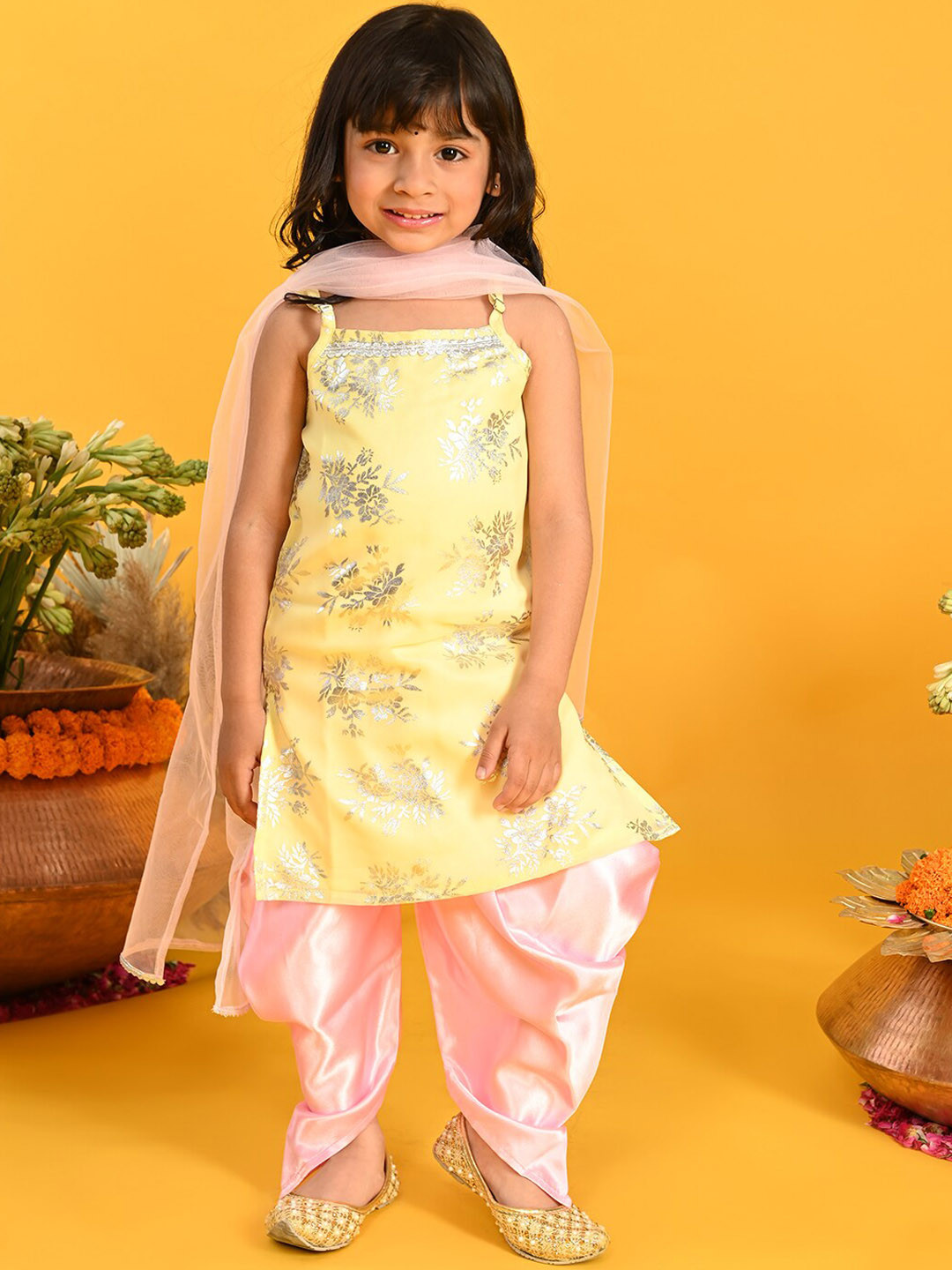 SAKA DESIGNS Girls Floral Printed Regular Kurta with Dhoti Pants & With Dupatta