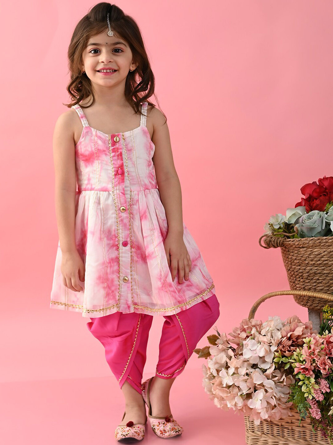 SAKA DESIGNS Girls Dyed A-Line Kurta With Dhoti Pants