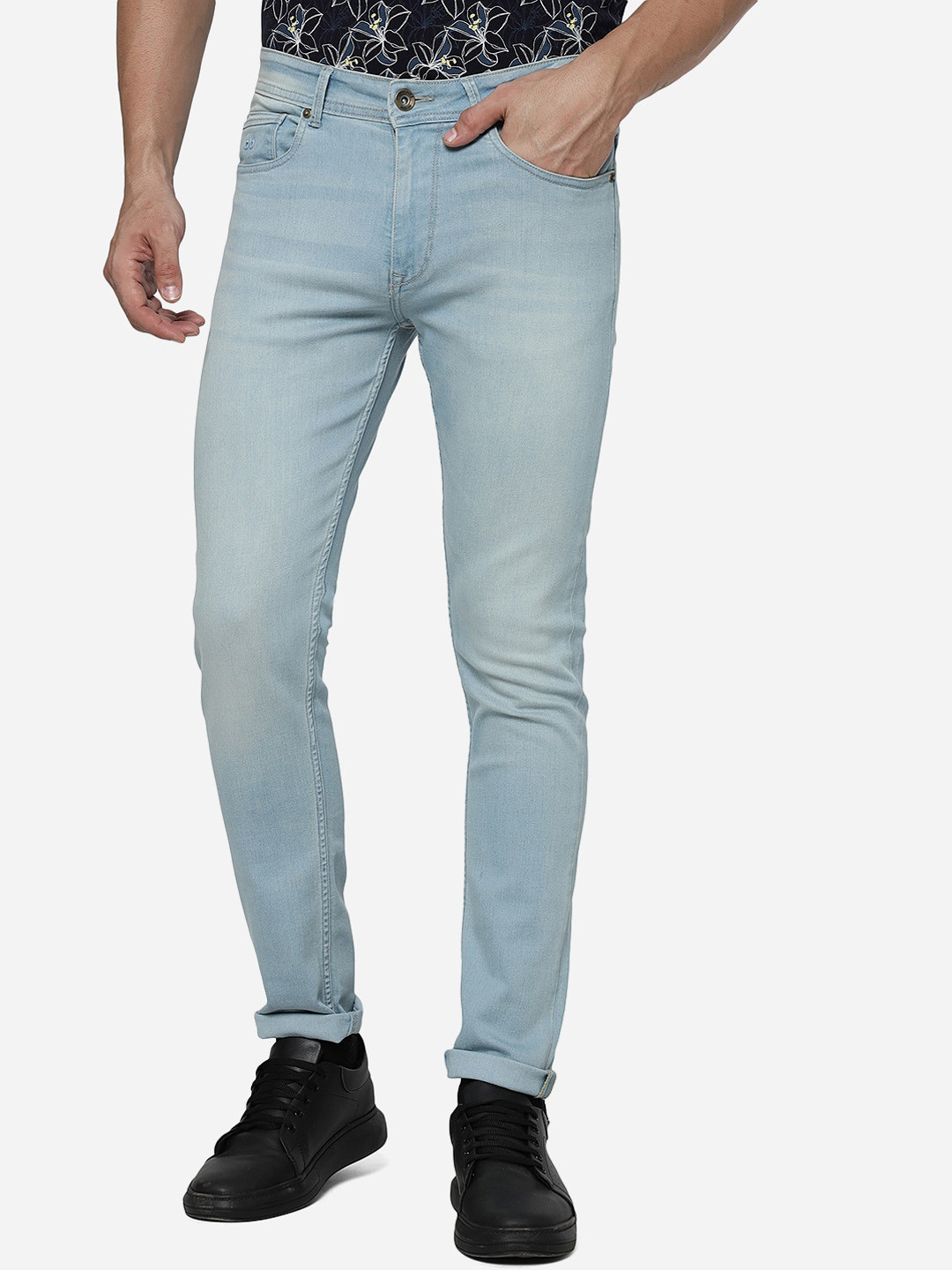 JADE BLUE Men Straight Fit Light Fade Mid-Rise Clean Look Stretchable Jeans