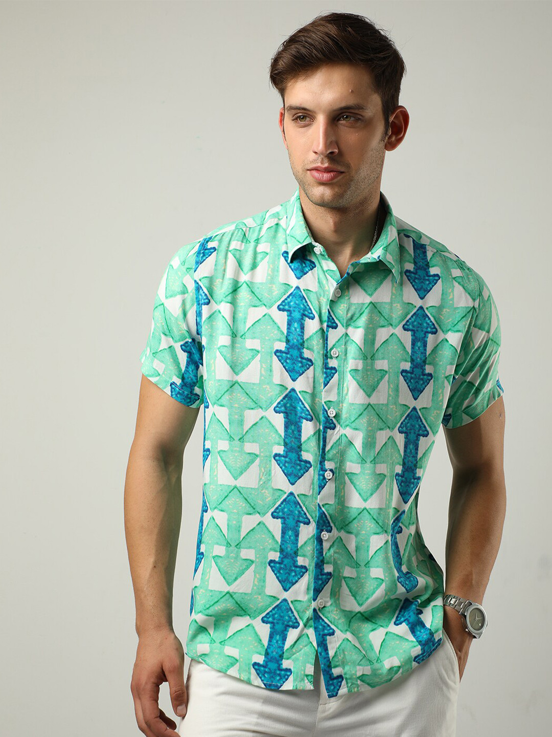 VUDU Comfort Fit Geometric Printed Casual Shirt