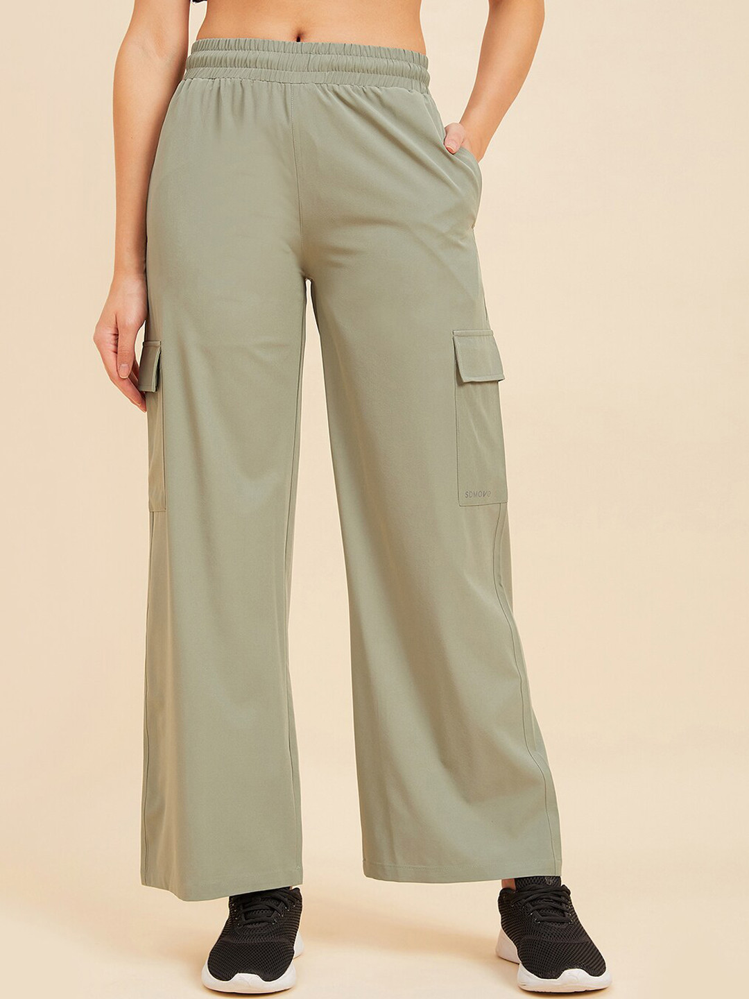 Sweet Dreams Women Green Flared Mid-Rise Trousers