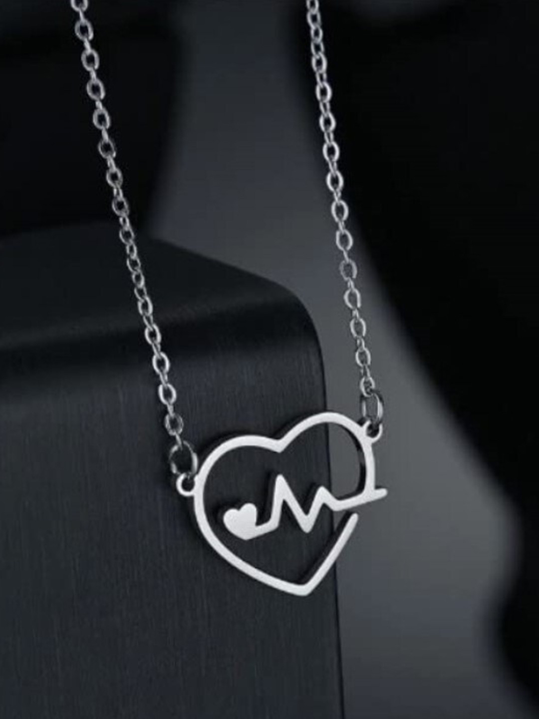 VIEN Silver-Plated Love Heart Pendants Necklace