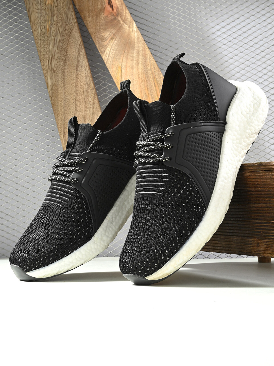 HRX by Hrithik Roshan Men Black & White Flyknit Mesh Non-Marking Running Shoes