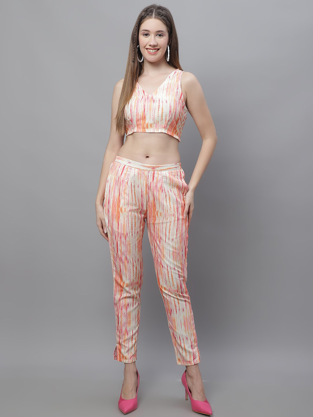 JAINISH Printed Crop Top With Jacket & Trouser