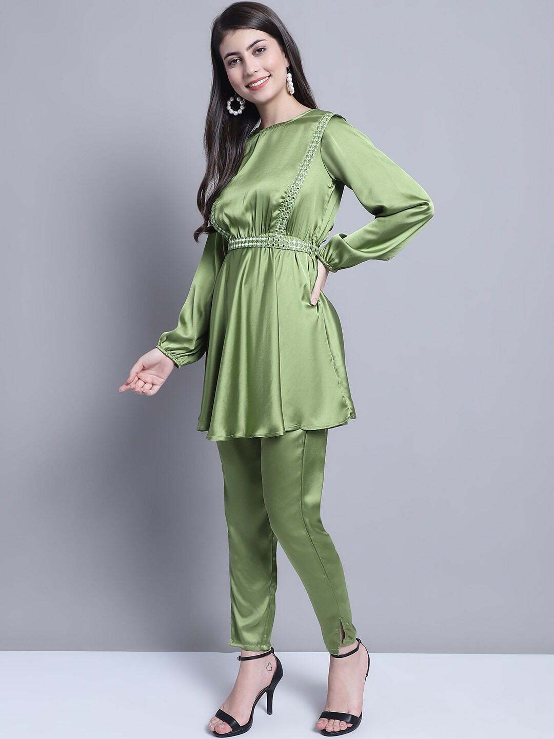 JAINISH Women Embroidered Boat Neck Top With Trousers & Belt